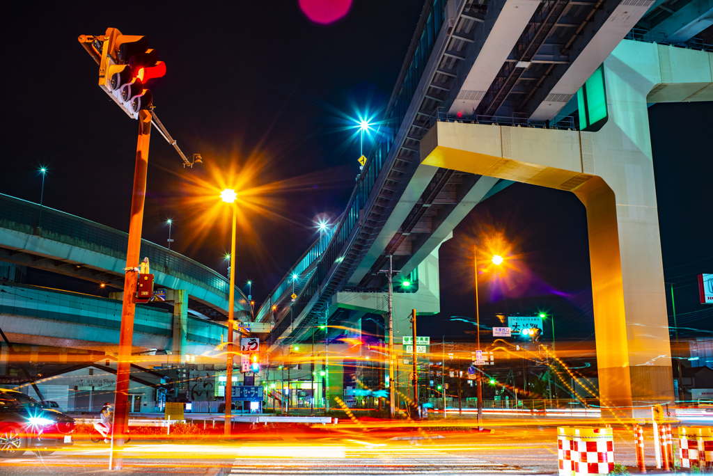 高速道路と下の道