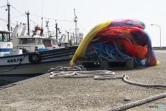 派手な漁網 派手な漁網