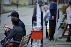 そこら辺の店先