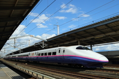 那須塩原駅で今は亡きE2系J51編成の広角写真