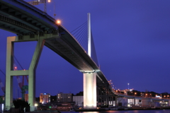 夜の大橋
