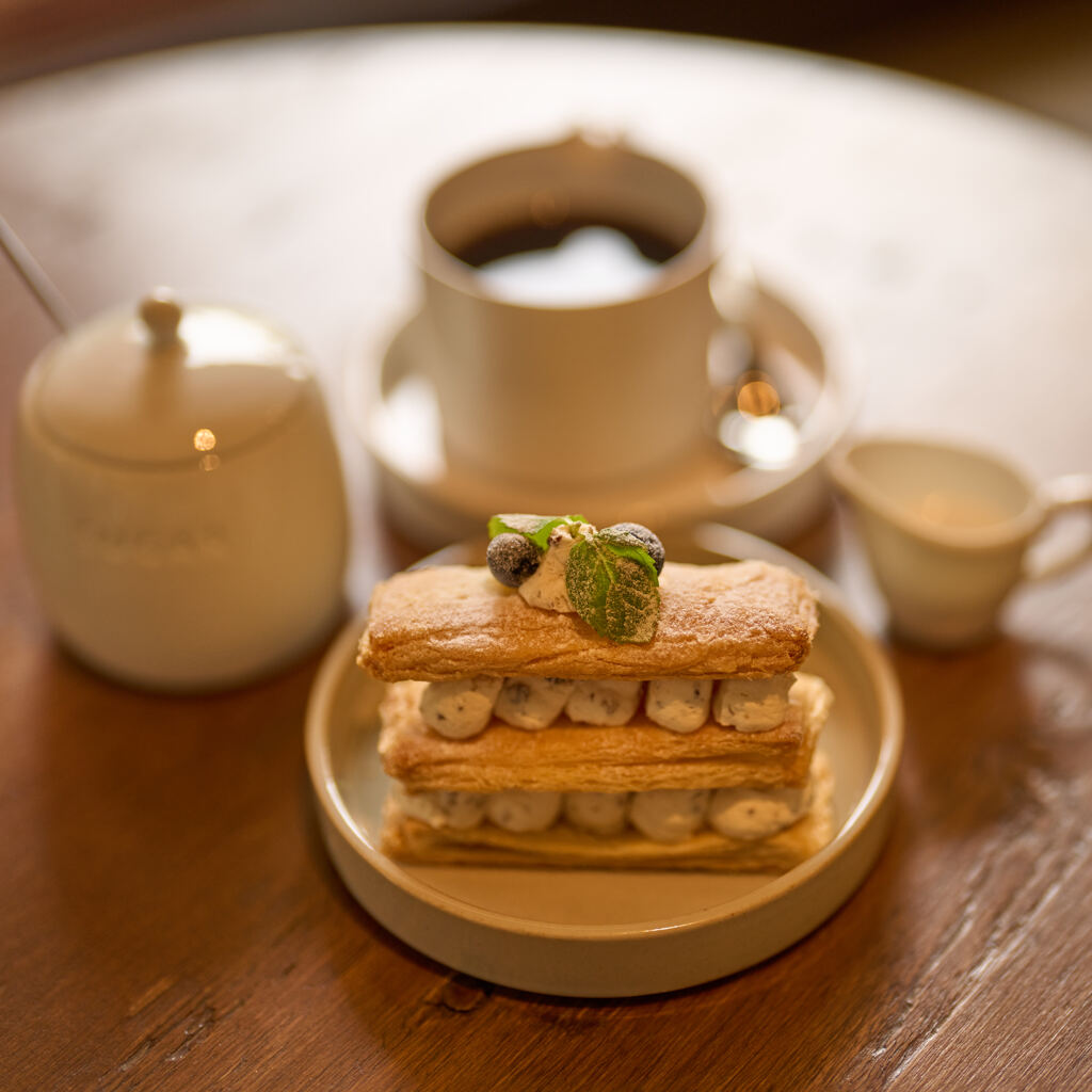 コーヒーとケーキ。