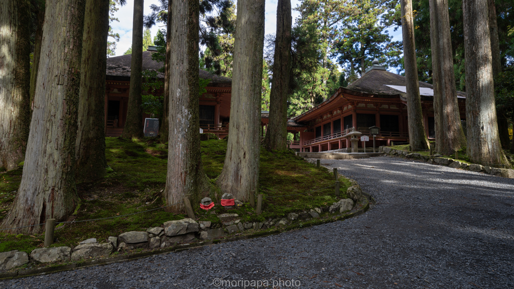 延暦寺、にない堂の地蔵菩薩。