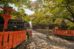 秋の巽橋（たつみばし）。