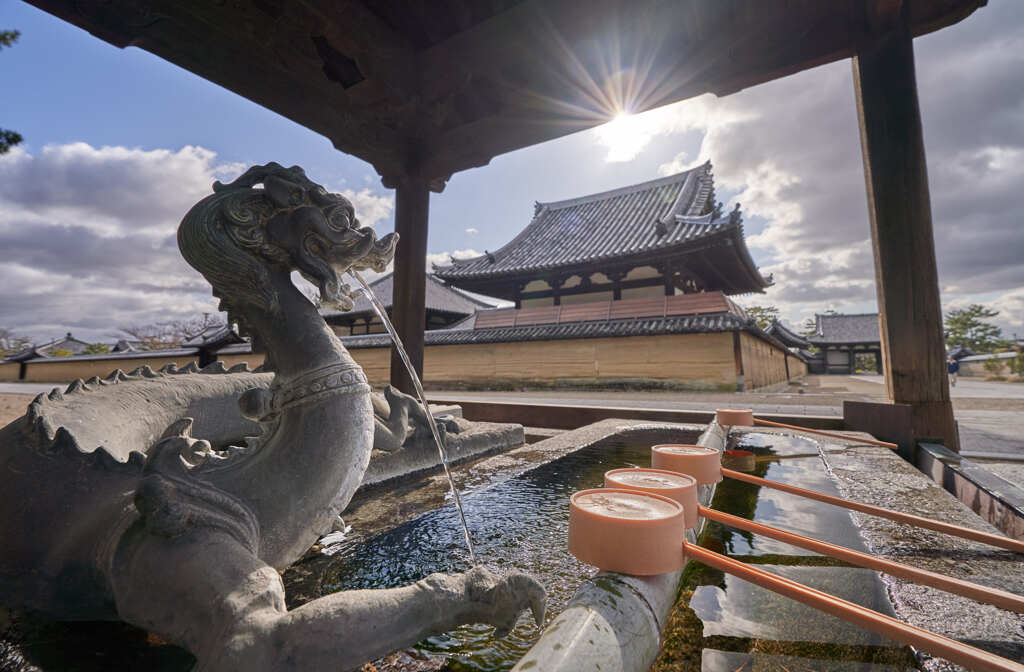 法隆寺の手水舎２(Ｆ８です)