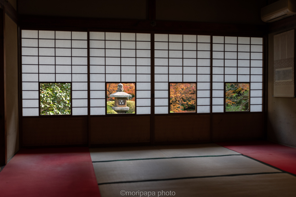 雲龍院、蓮華の間。
