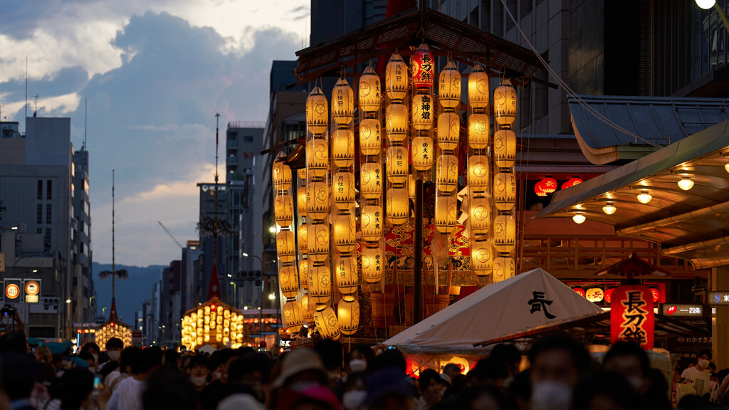 夕方の囃子。