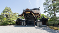 京都御所、建春門。