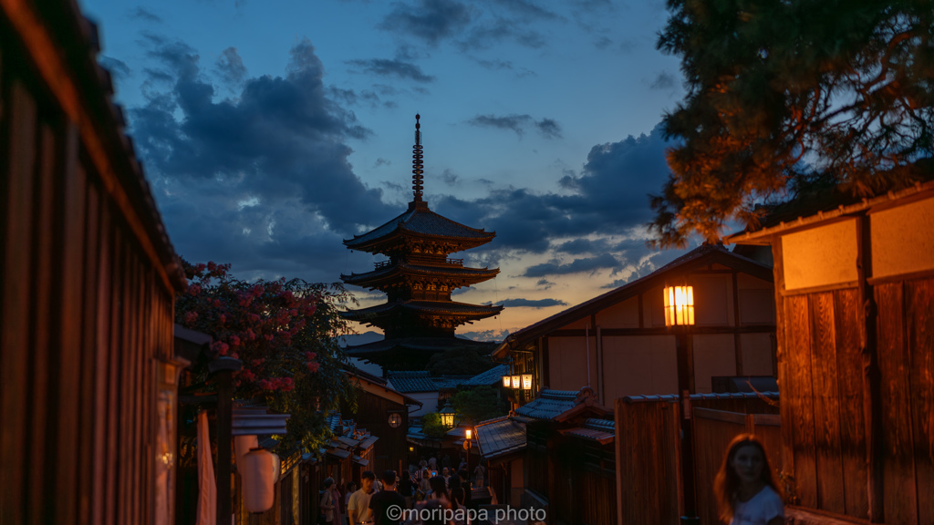 八坂の塔⑤午後7時27分。