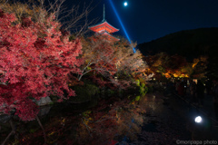 清水寺、三重塔。