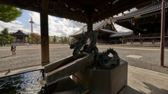 東本願寺の手水舎。