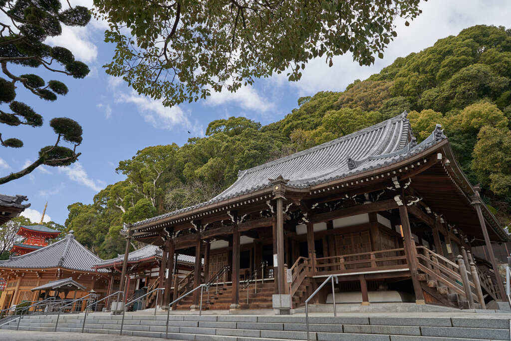 須磨寺の本堂です。