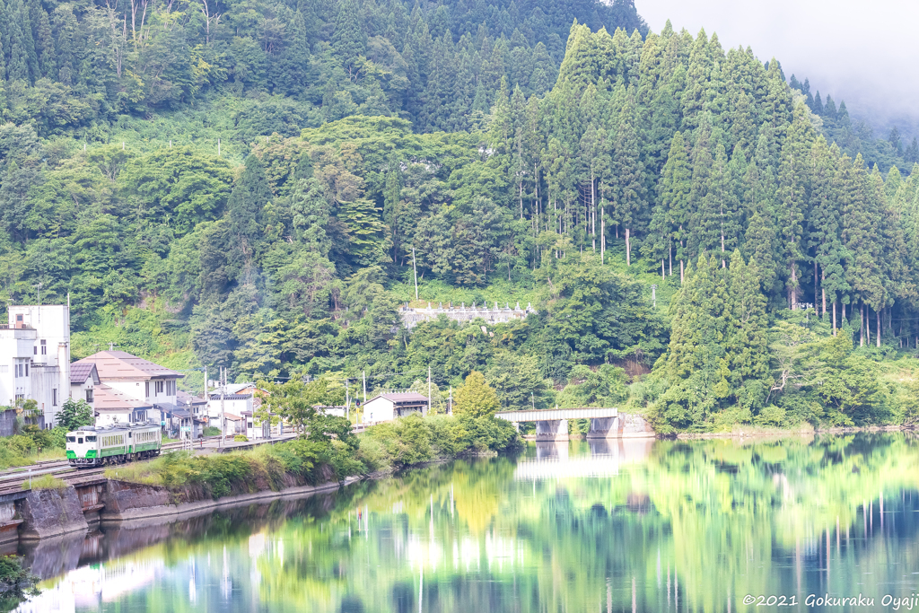 会津川口の朝