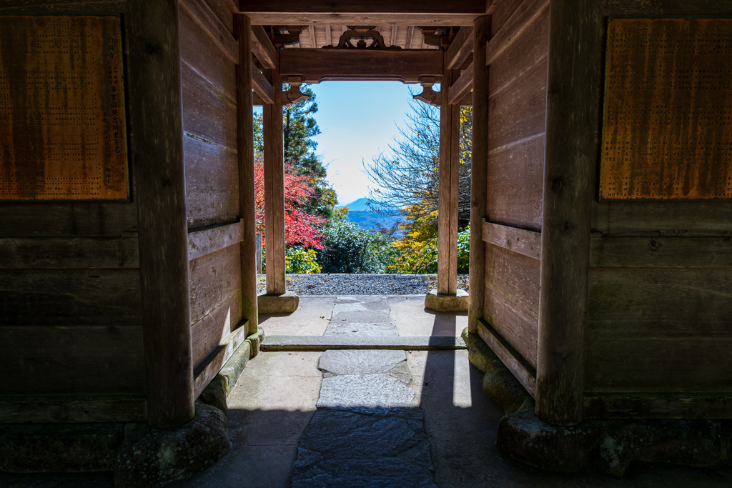 山門から