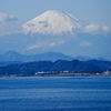 江ノ島付近から見た富士山