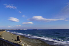 江ノ島と雲