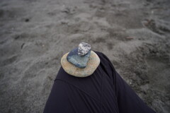 砂浜で拾った石