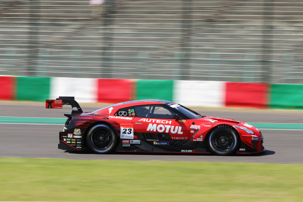 MOTUL AUTECH　GT-R