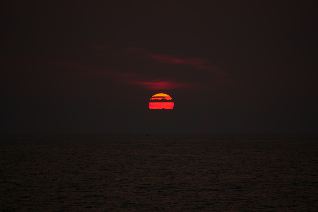 東シナ海への日没