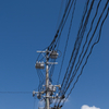 夏空と電柱