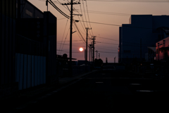 電柱と夕日