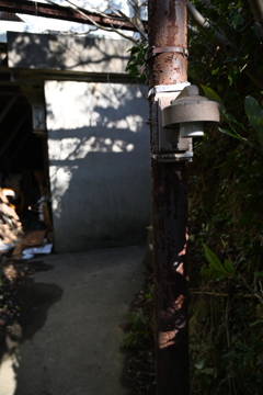 古びた物置小屋