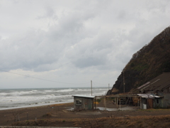 浜辺の小屋　日本海１