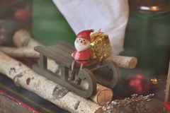 ガラス越しのサンタ♫