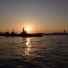 関門海峡に沈む夕陽