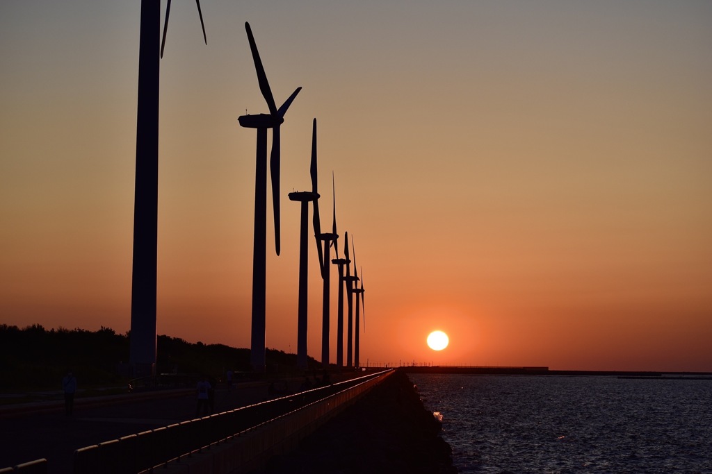 風車と夕景Ⅲ