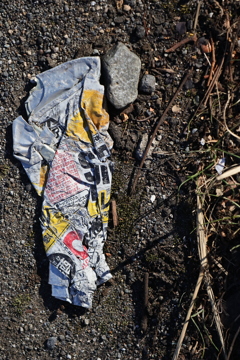 プレスされた缶