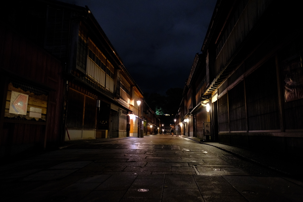 夜の茶屋町