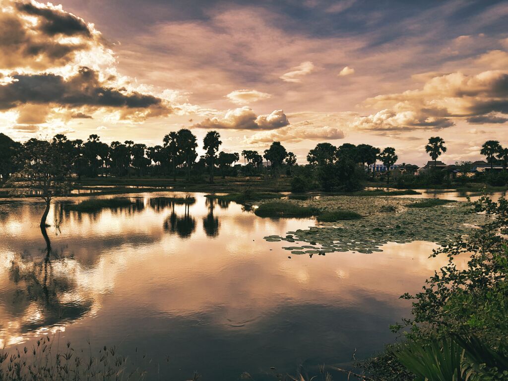 カンボジアの夕暮れ