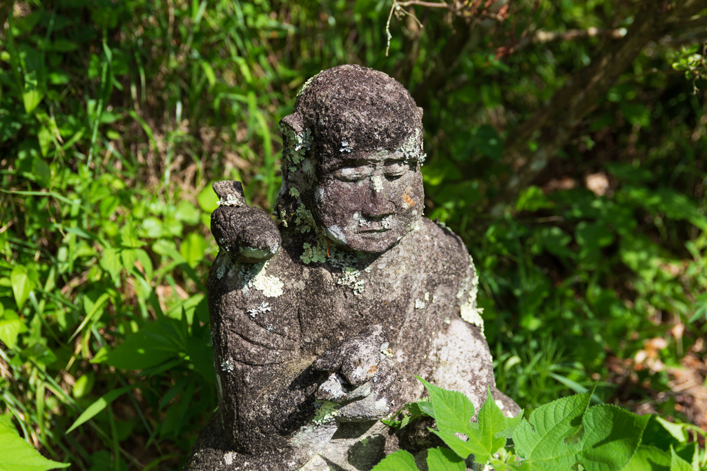 大法寺 お地蔵さん①(スズメ)