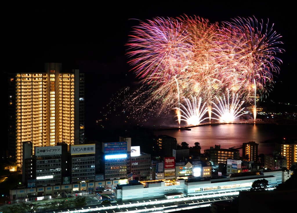 夜風は秋への華やぎ