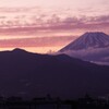 日々雪解けの富士
