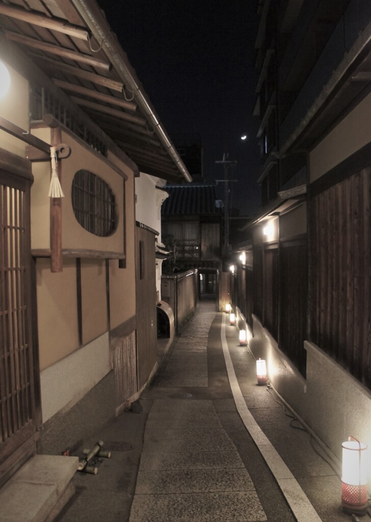 石塀小路
