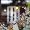 ブーケを持って楽しい世界へ