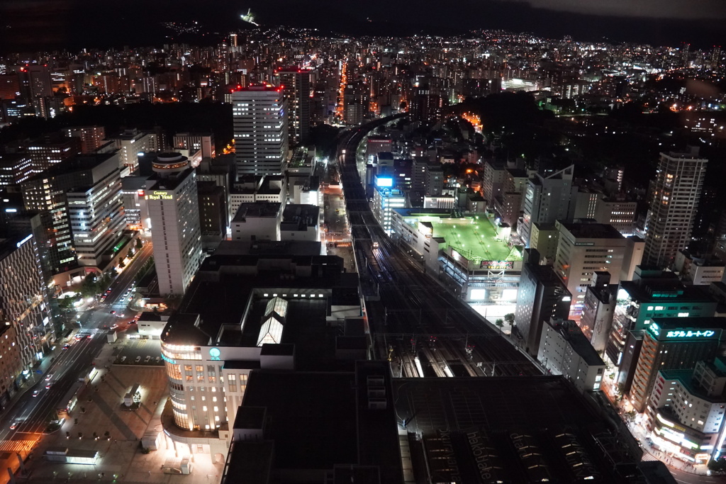 JR tower 西方面