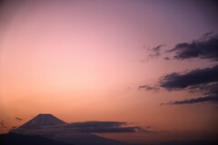 流れる雲と富士