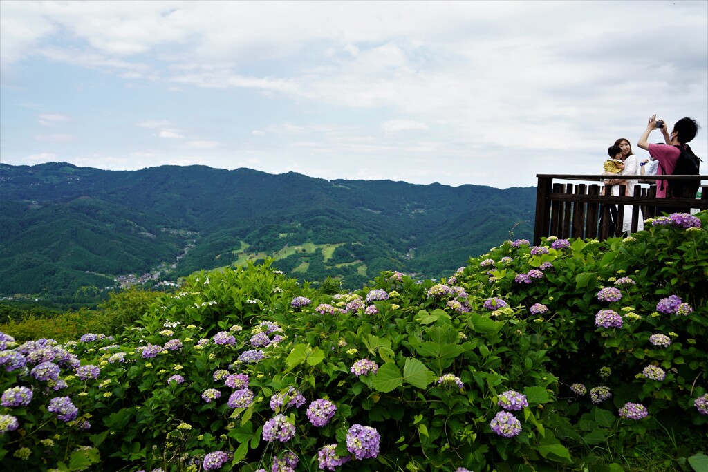 山の上で記念撮影