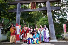 古代衣装で記念写真