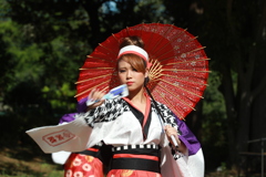 和傘で踊る