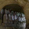 洞窟の地蔵