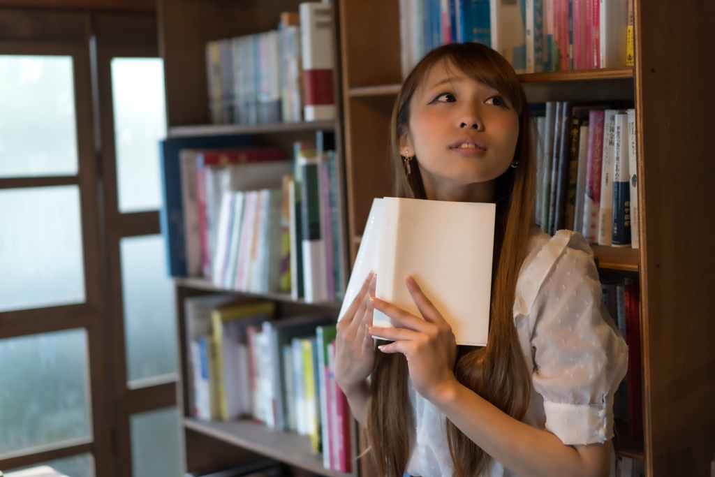 My hobby is reading.