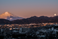 富士と月