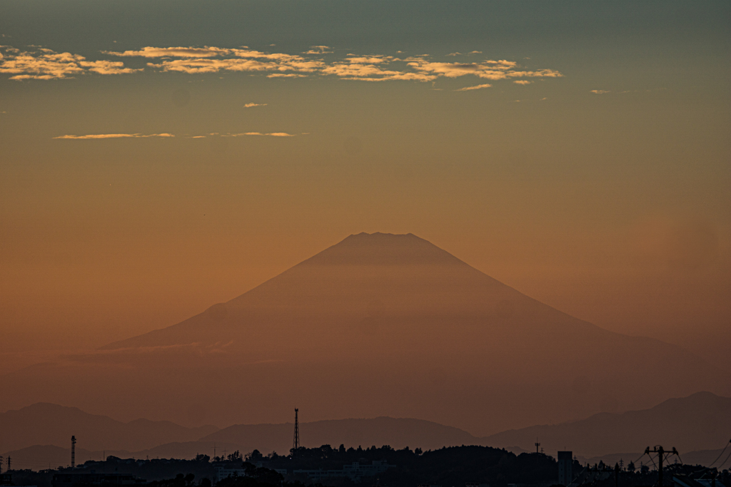 He who climbs Mount Fuji is a wise man