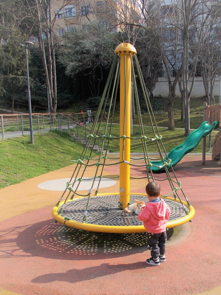 おやつ…食べる…？