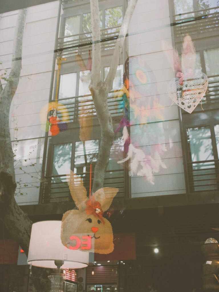 （春なのに）悲しいうさぎ…