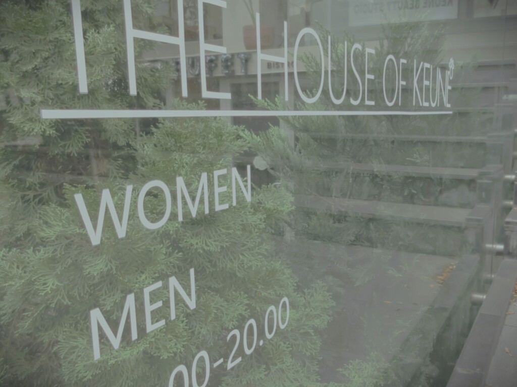 ～ダーバダ　ダバダバダ～～♪